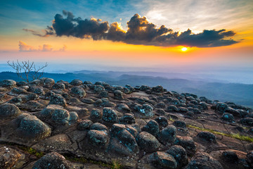 Obraz premium Mountain Viewpoint at Phu Hin Rong Kla National Park