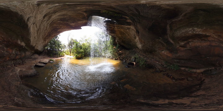 Sang Chan Long Ru Waterfall, Tambon Na Pho Klang, Thailand