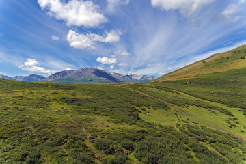 A path through the Oroi Pass to Shavlinsky Lakes.