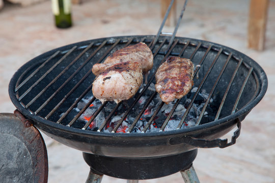 Leckeres Filet auf Grill knusprig gebraten