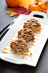 Caramel pecan bars