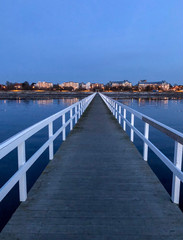 Naklejka premium pier on the lake