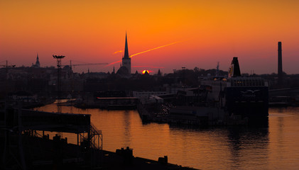 Fototapeta na wymiar Sunset in Tallin