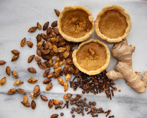 Pumpkin-pie-tart-seeds-spice-0777