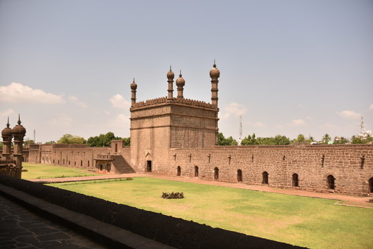 Ibrahim Rauza Tomb, Bijapur, Karnataka, India