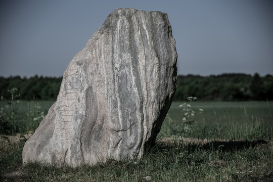 H&aelig;rulf stenen runestone