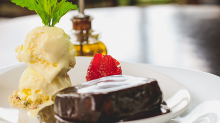 Petit Gateau