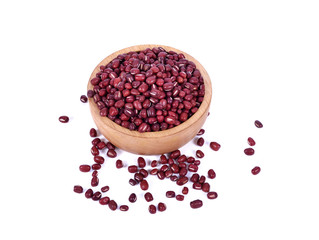 Fototapeta na wymiar Red bean isolated on white background