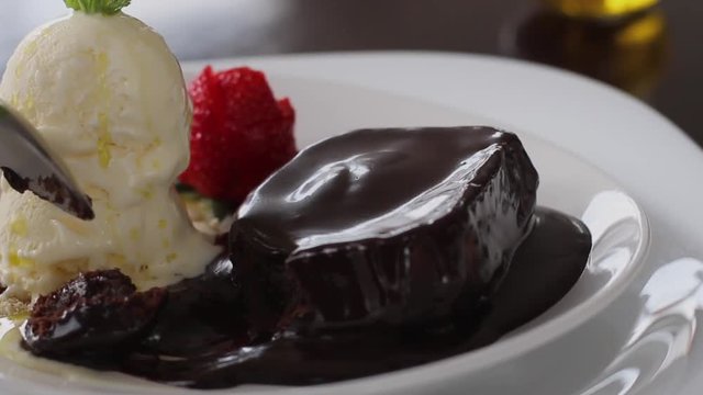 A delicious petit gateau