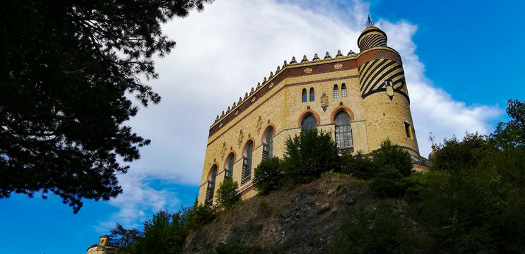 Veduta della Rocchetta Mattei
