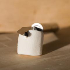 Kontrast: Marshmellow - Messer