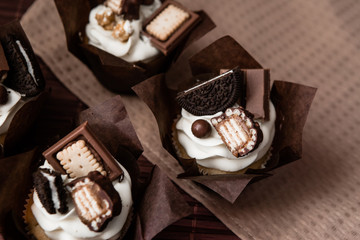  beautiful chocolate cake with cookies