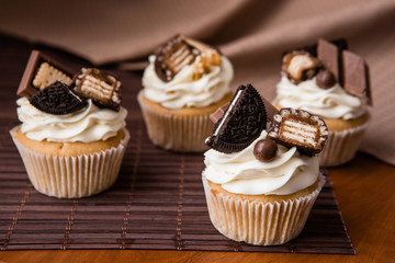  beautiful chocolate cake with cookies