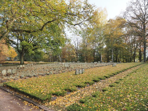 Ehrenfriedhof in Kastel-Staadt, neben der Klause und dem Aussichtspunkt Elisensitz
