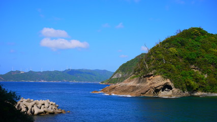Fototapeta na wymiar 日本の海沿いの風景