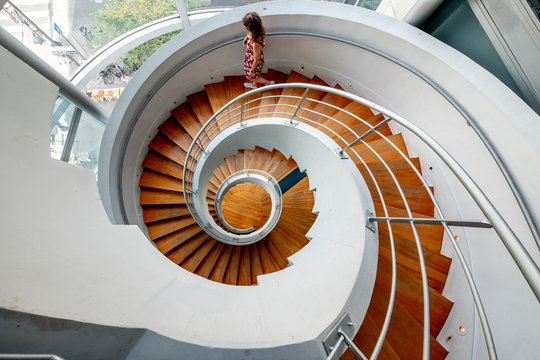 Spiral staircases paris