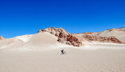fahrrad in der Atacama W&uuml;ste