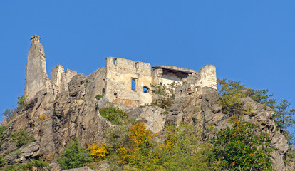 Fototapeta na wymiar Ruin of a castle at Duernstein