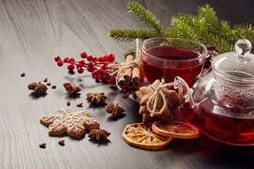 Gingerbread cookies and fruit tea.
