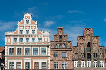 Fototapeta na wymiar Historische Giebelhäuser in Lüneburg