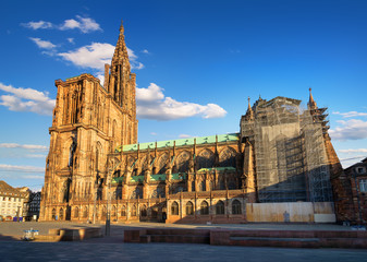 Fototapeta na wymiar Notre Dame de Strasbourg