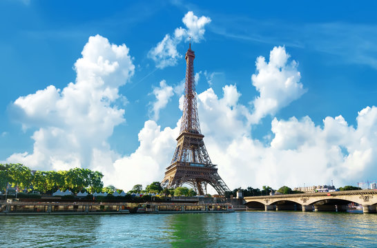 Eiffel Tower in day