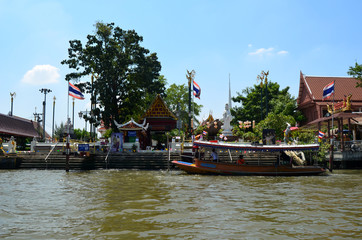 Fototapeta na wymiar bangkok thailande temple