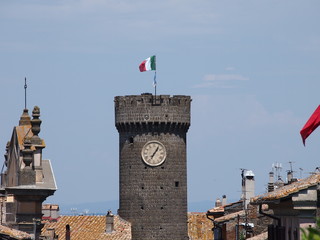 torre con orologio