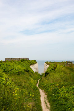 Kingsgate Bay, Margate, Kent. View of chalk cliffs at Kingsgate Bay.