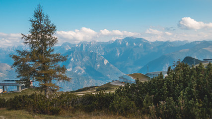 Fototapeta na wymiar Beautiful alpine view at Feuerkogel summit -Ebensee - Salzburg - Austria