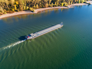 Tanker auf dem Rhein von Oben © Mathias Weil
