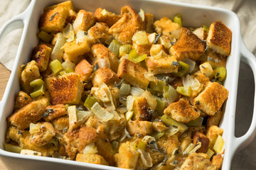 Homemade Bread Stuffing for Thanksgiving Dinner