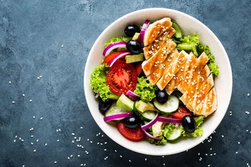Fotobehang Grilled chicken breast with fresh vegetable salad © Sea Wave