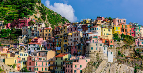 Fototapeta na wymiar Picturesque town of Manarola, Liguria, Italy