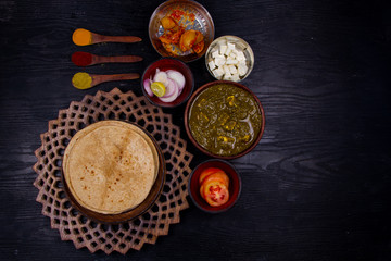 indian traditional palak paneer 