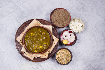 indian traditional palak paneer 