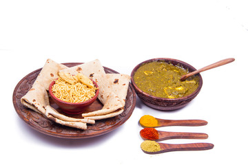 indian traditional palak paneer 