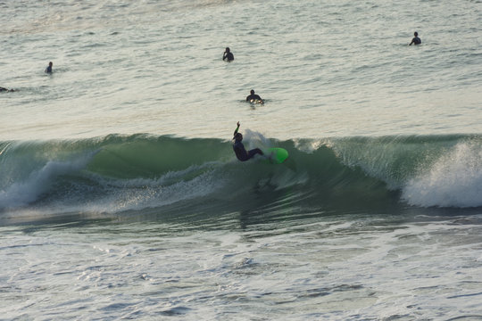 Surf &agrave; la plage de la Barre, Anglet, Pyr&eacute;n&eacute;es-Atlantiques,France