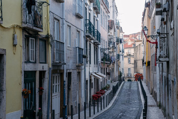 Obraz na płótnie Canvas Narrow street in Lisbon. Portugal