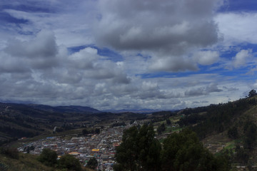 Obraz premium roadside view on the landscape of ecuador