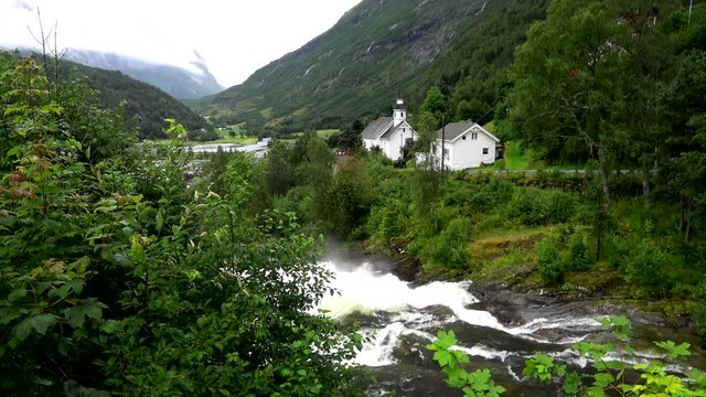 Hellesyltfossen, Norwegen
