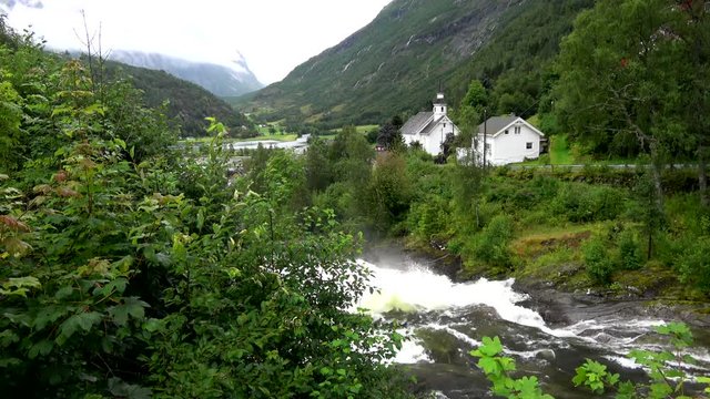 Hellesyltfossen, Norwegen
