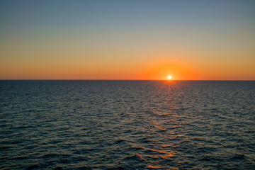 Obraz premium sunset over the sea