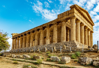 Fototapeta premium Greek temples in Sicily