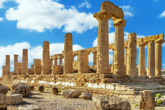 Greek temples in Sicily