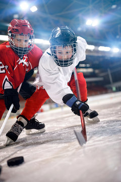 ice hockey sport childrens players.