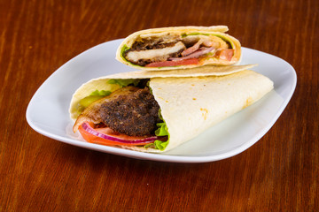 Pita with beef