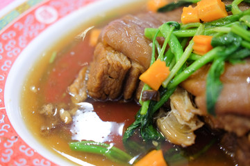 Stewed pork leg