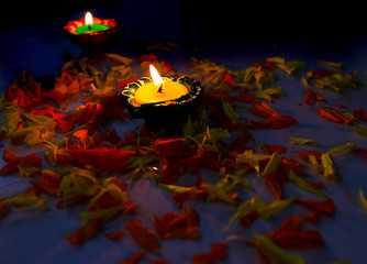 Diyas/Lamp arranged for diwali celebration