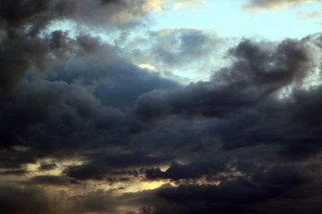 Obraz premium marvellous colorful sun colored clouds for using in design as background.